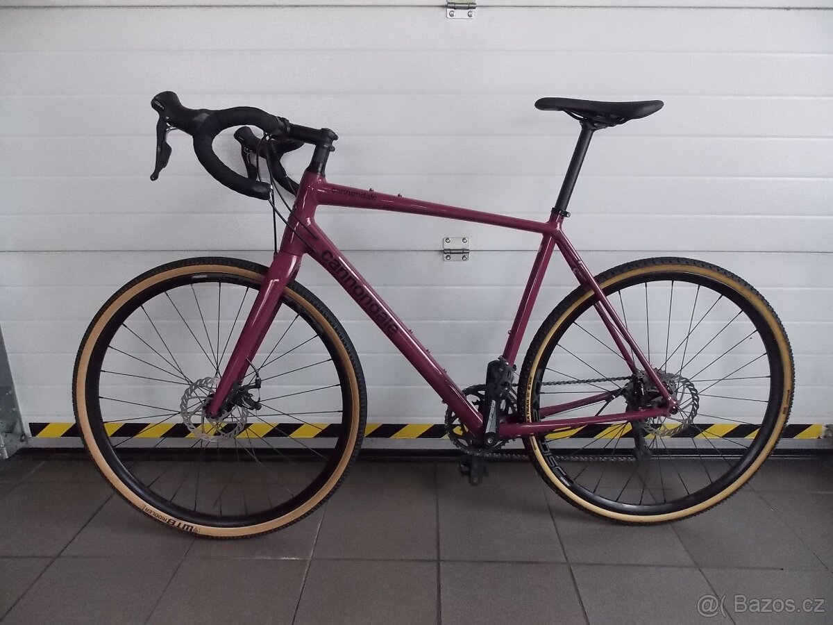 Kolo Gravel zn. Cannondale Topstone 3