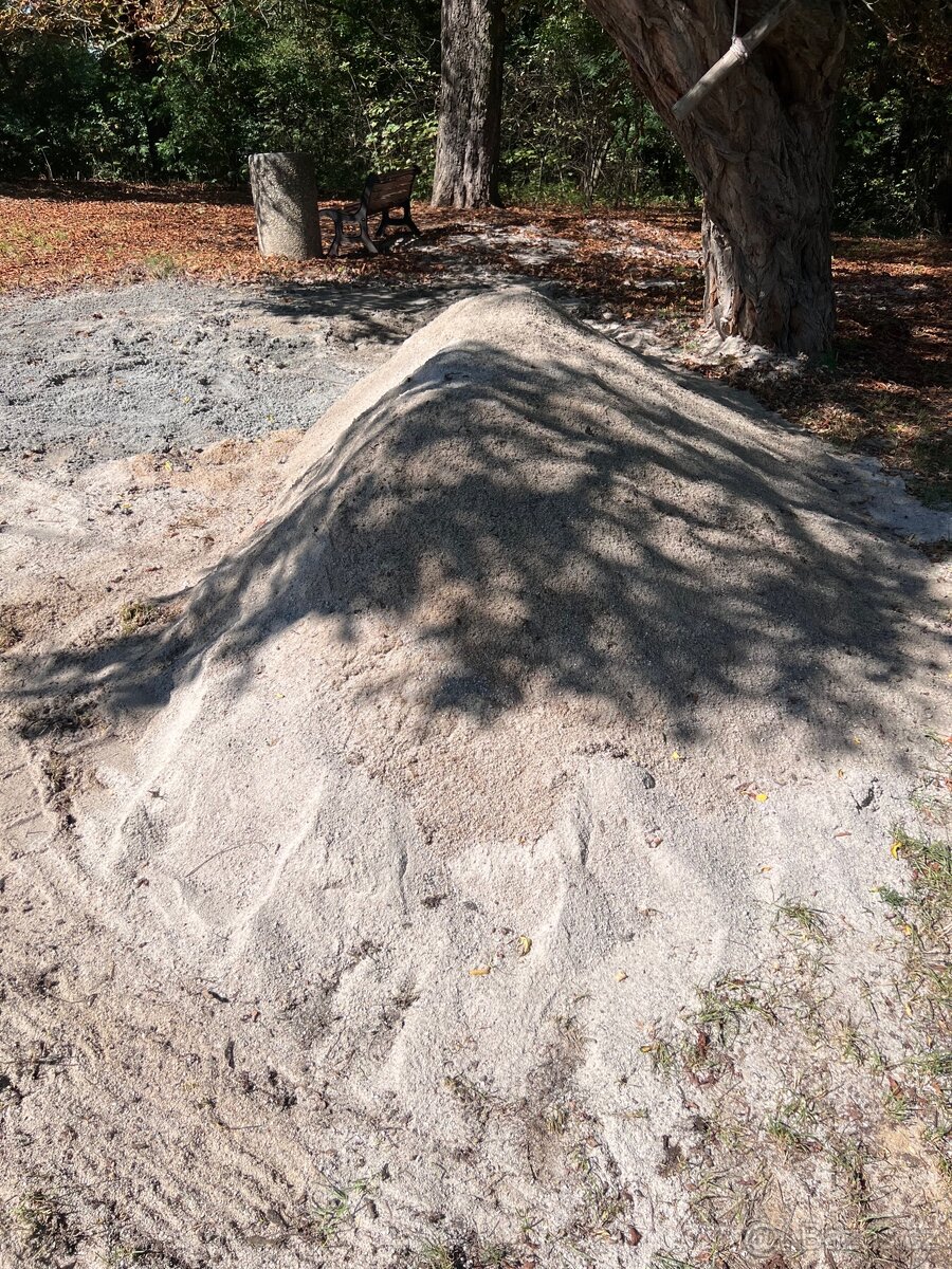 Nabízím písek na beton ZDARMA