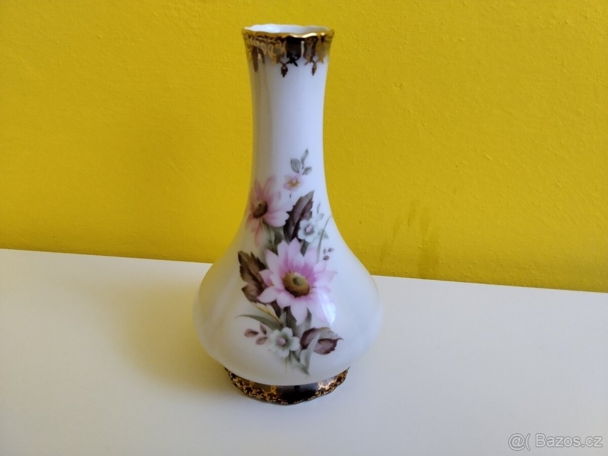 Porcelánová stará vázička
