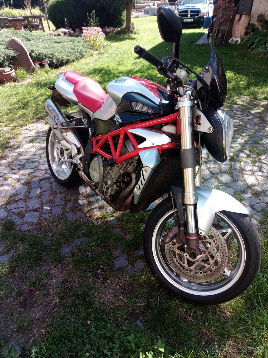 MV Agusta Brutale 910