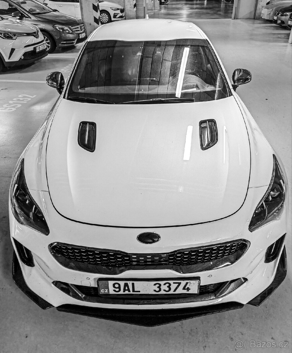 Kia Stinger 3.3biturbo AWD EU