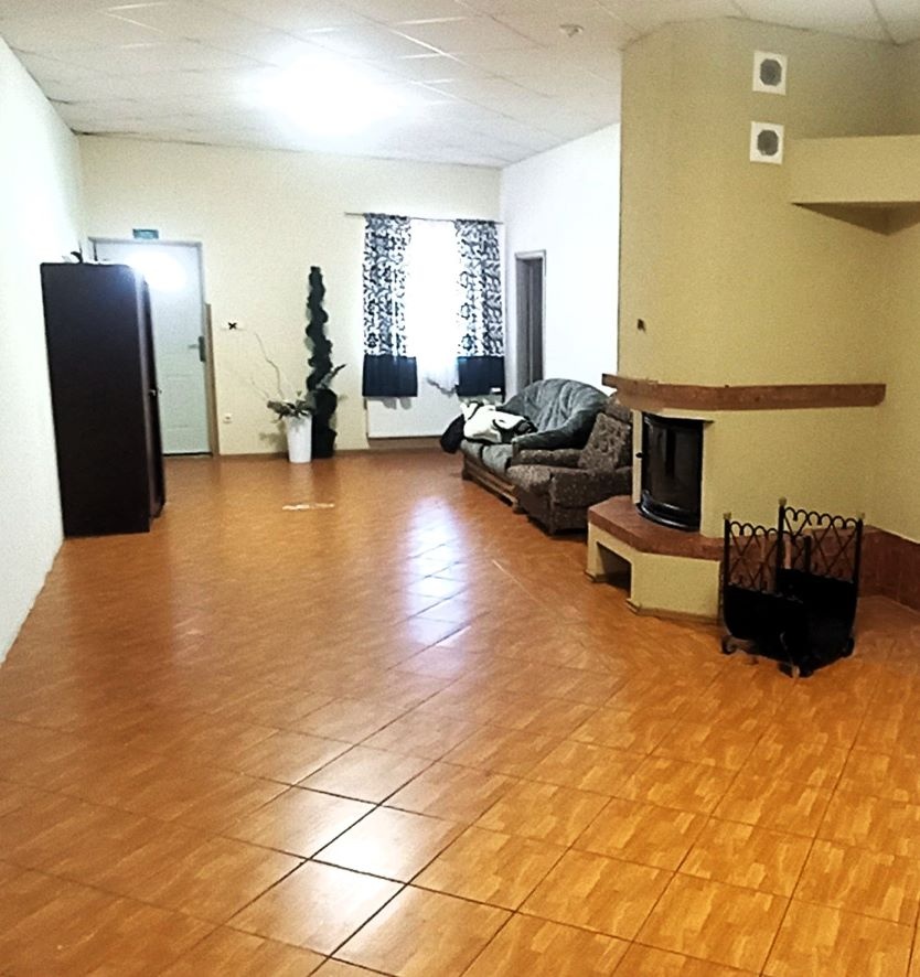 3+kk v RD u Kopřivnice, zahrada, pergola, 20.000 Kč se vším.