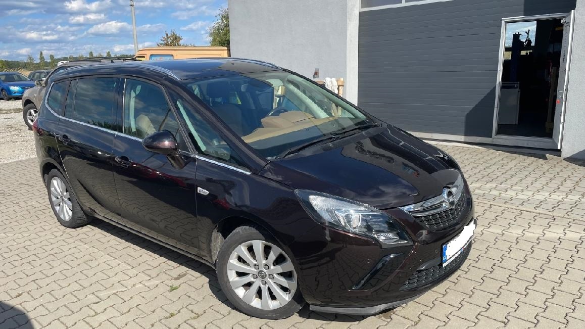 Opel Zafira, 1,6 CDTi TOURER // odp.DPH // ČR, RV 11/2015