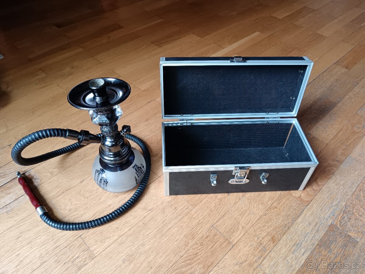 Nádherná vodní dýmka