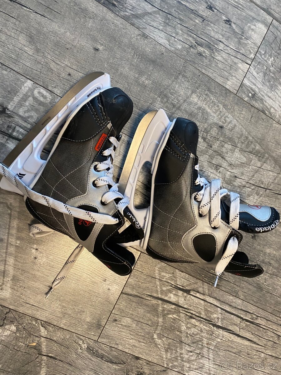 Prodám dětské lední brusle