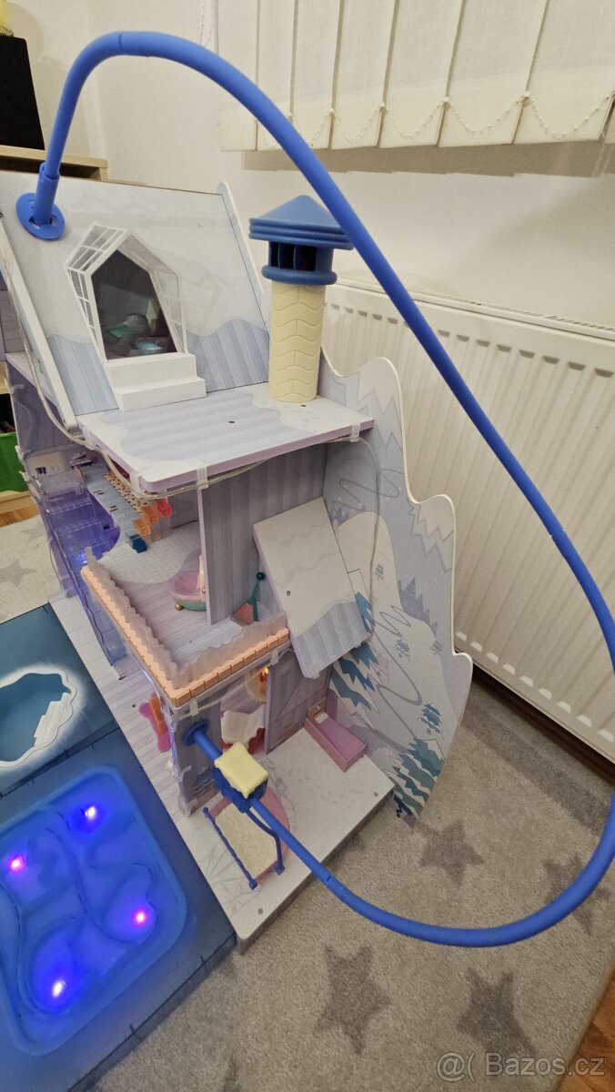 L.O.L. Zimni chata včetně panenek a příslušenství