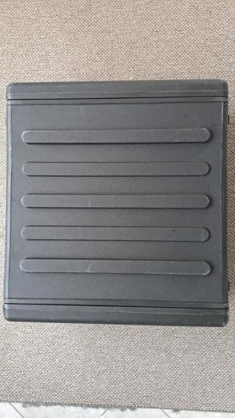 Rack SKB R4U