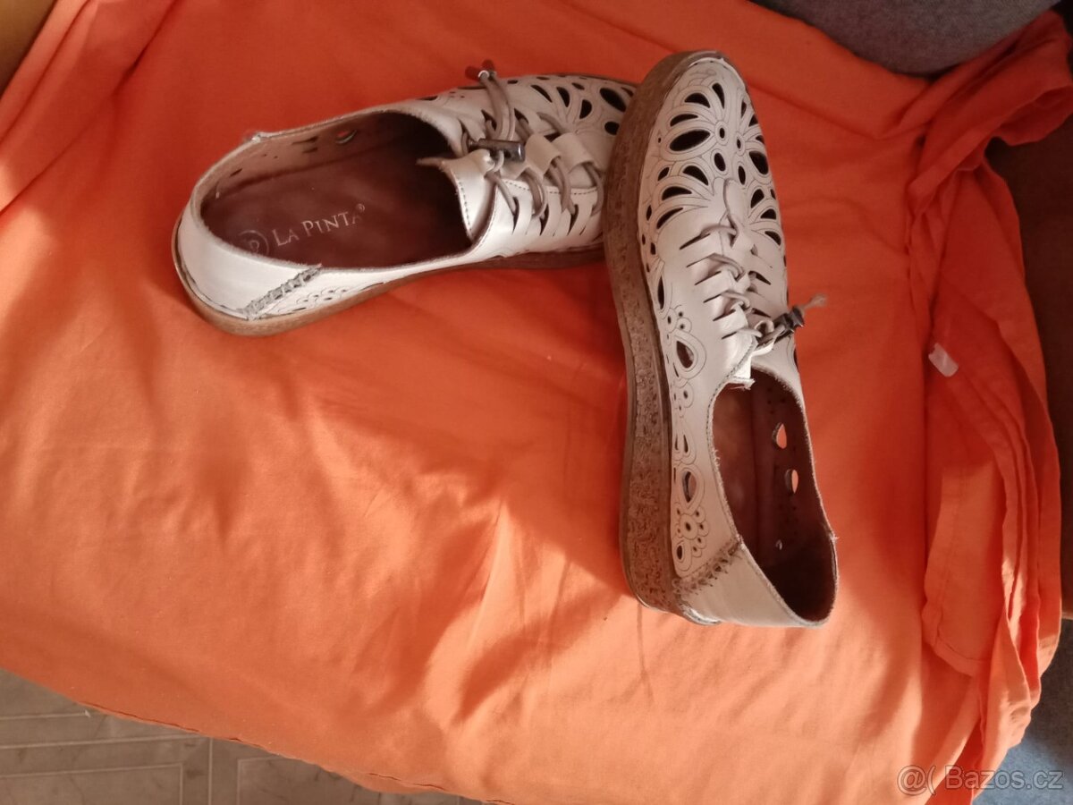 Prodám dámské boty La Pinta