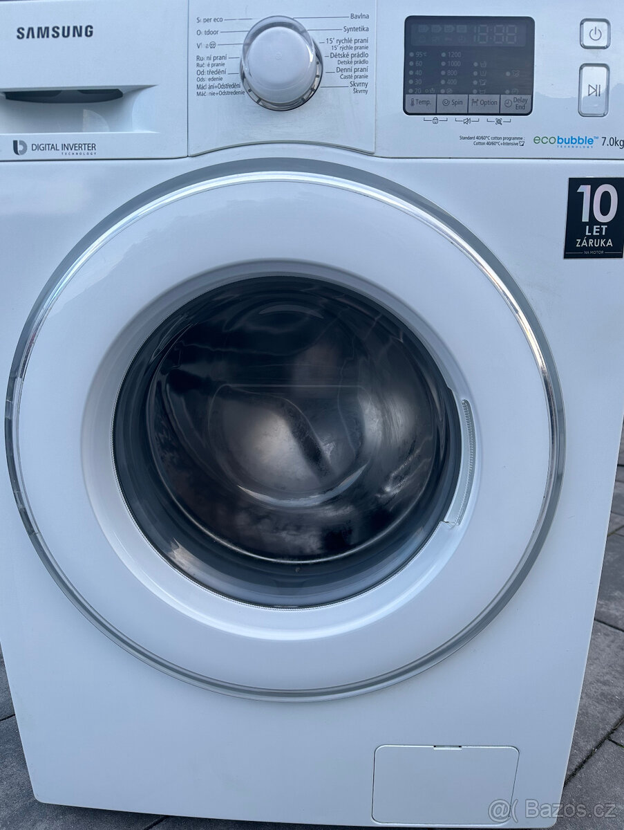 Pračka Samsung WF70F5E2U2W na 7kg - TOP