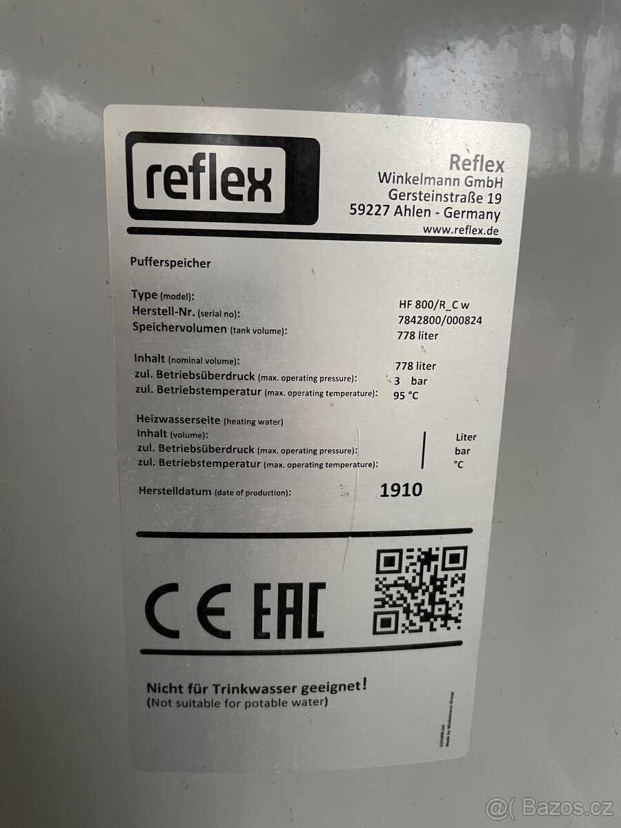 akumulační nádrž REFLEX 800l namontována hned se měnila