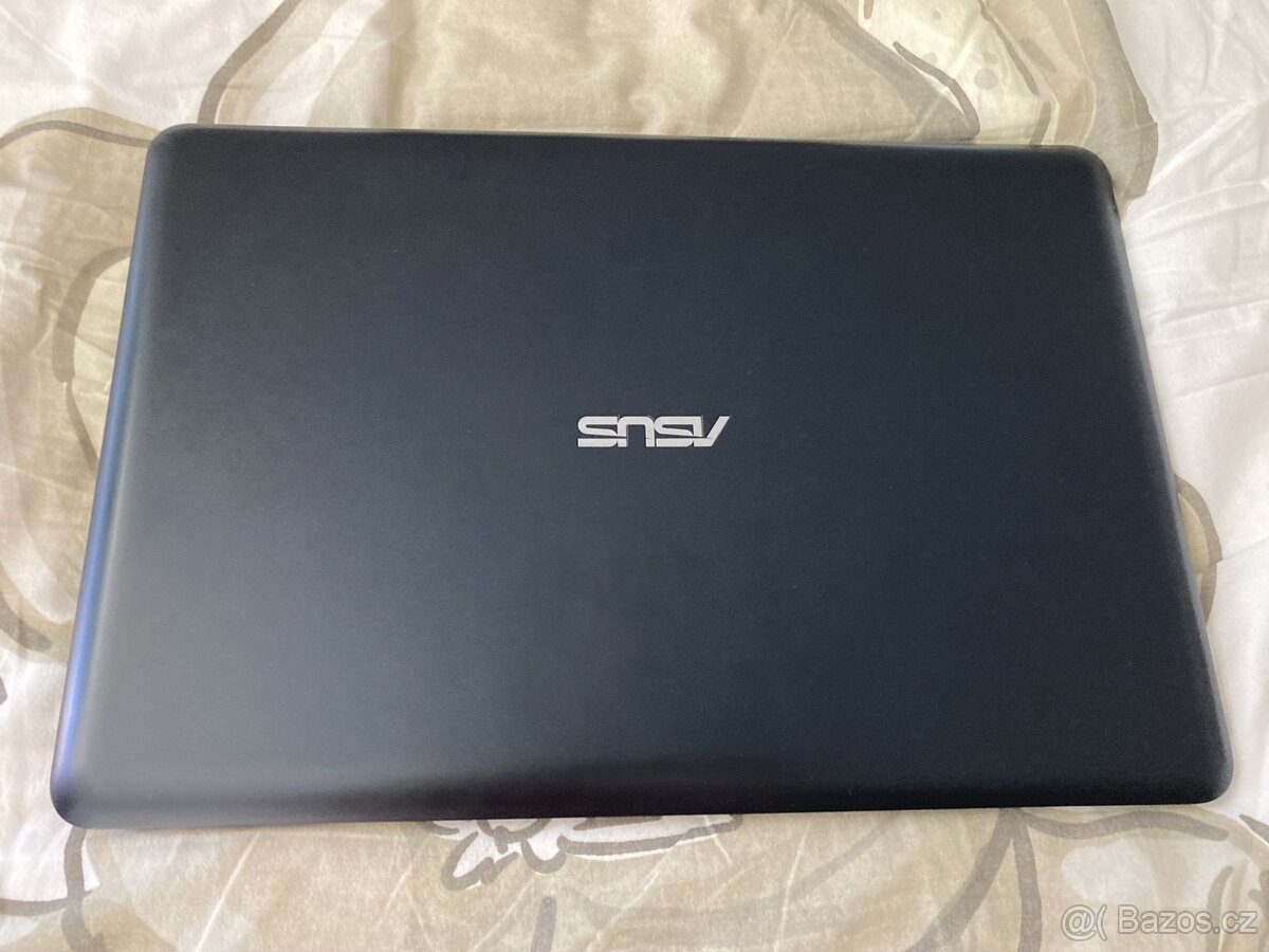 Notebook Asus E502S