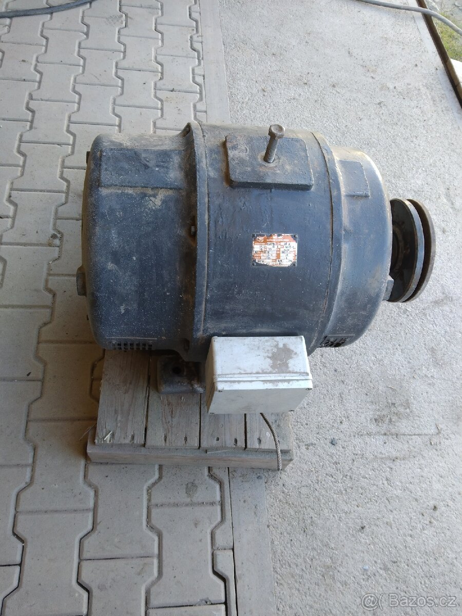 Elektrický generátor 16KW