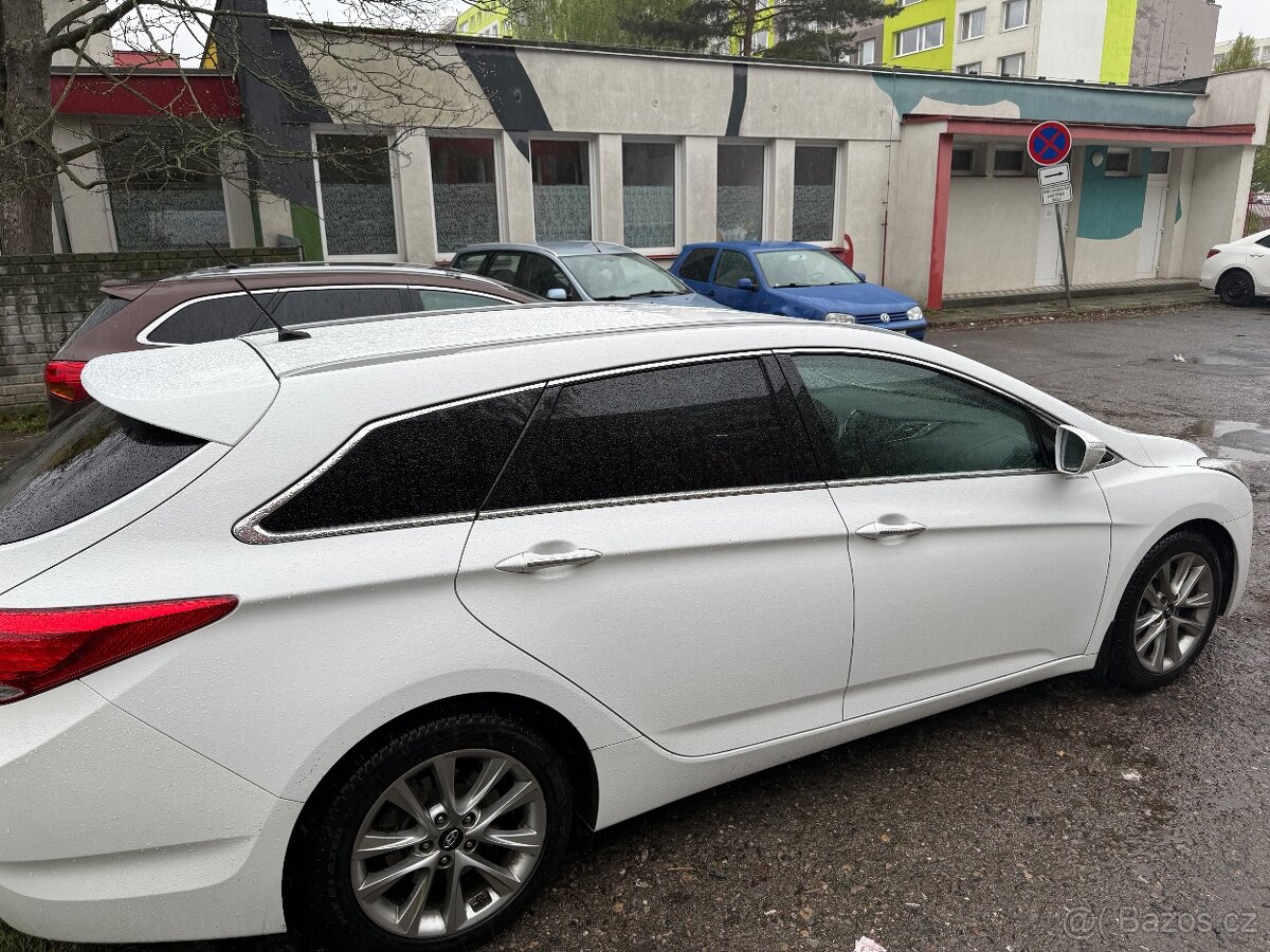 i 40 combi manuál r.v.2015 najezd 219.000 km