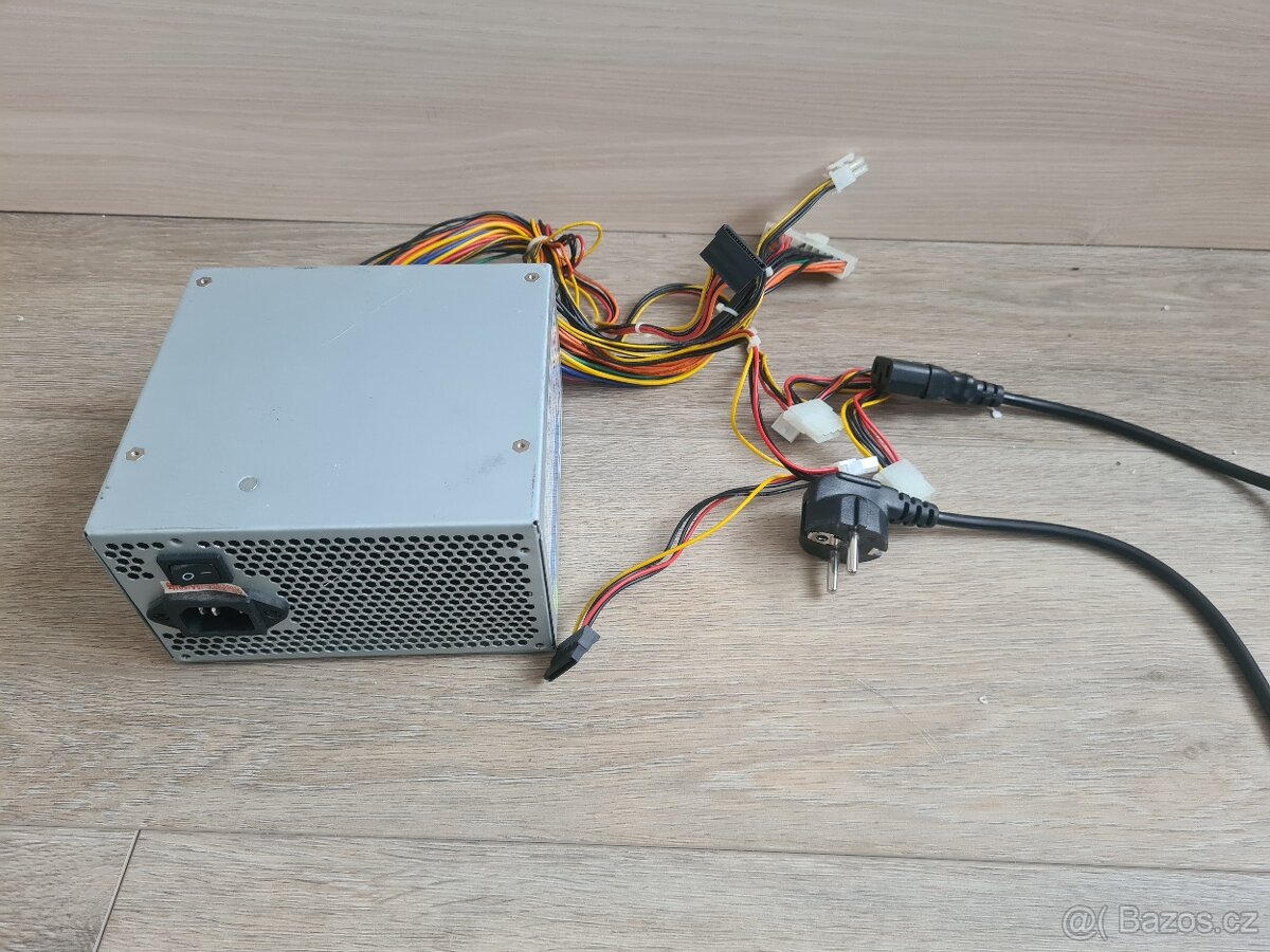 PC Zdroj 400 W - ATX