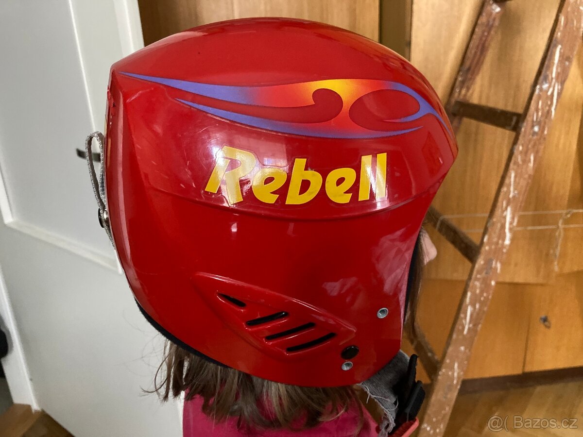 Dětská lyžařská helma Rebell