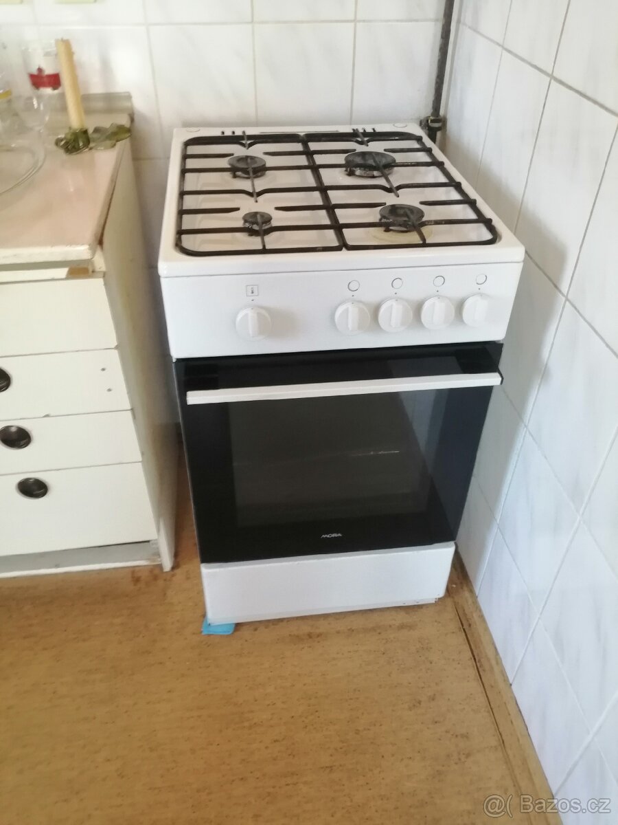 Plynový sporák MORA
