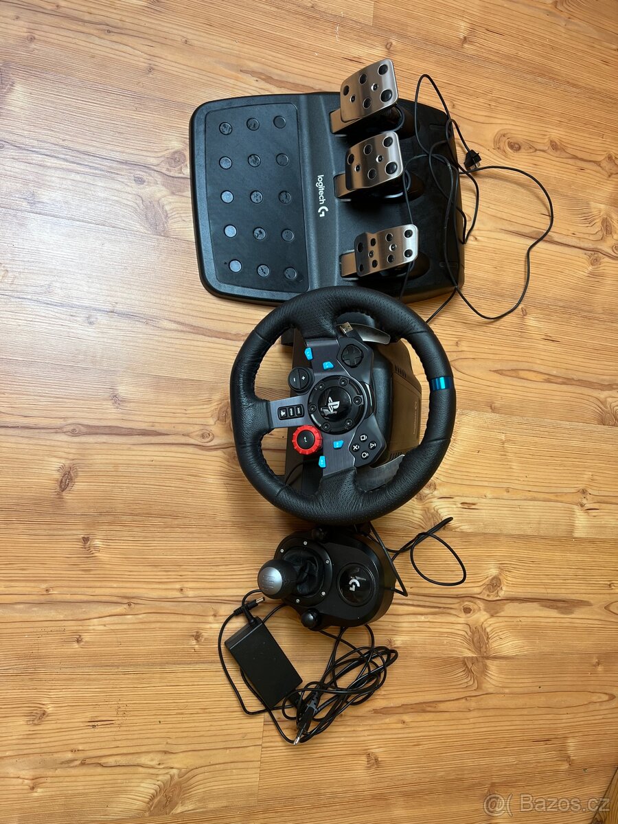Logitech g29 + řadící páka