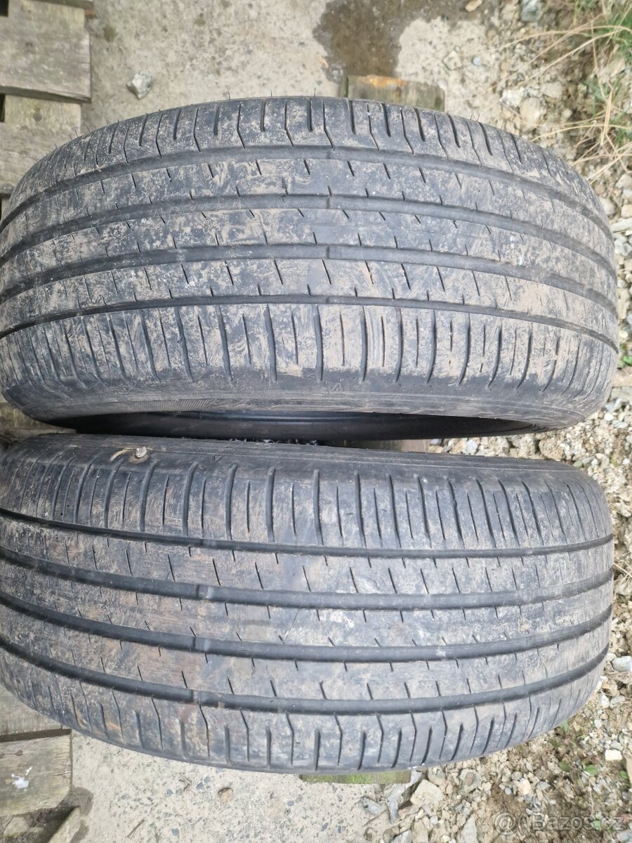 Letní pneu Falken 235/60/17