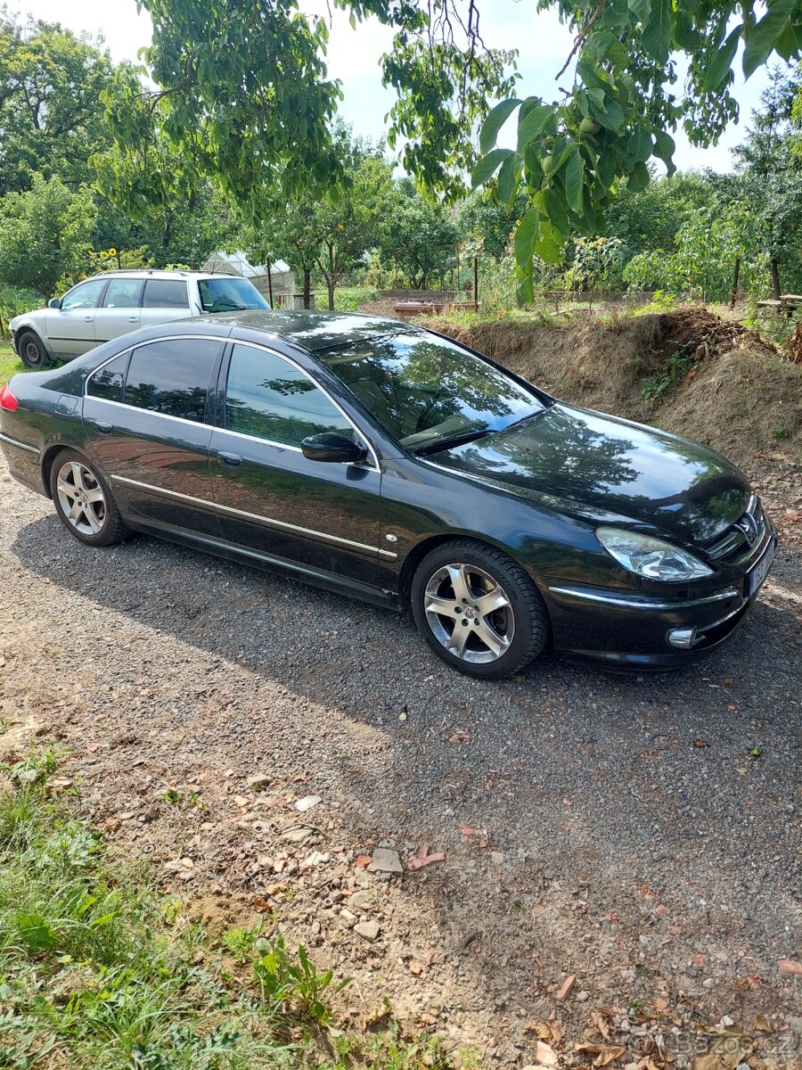 Peugeot 607