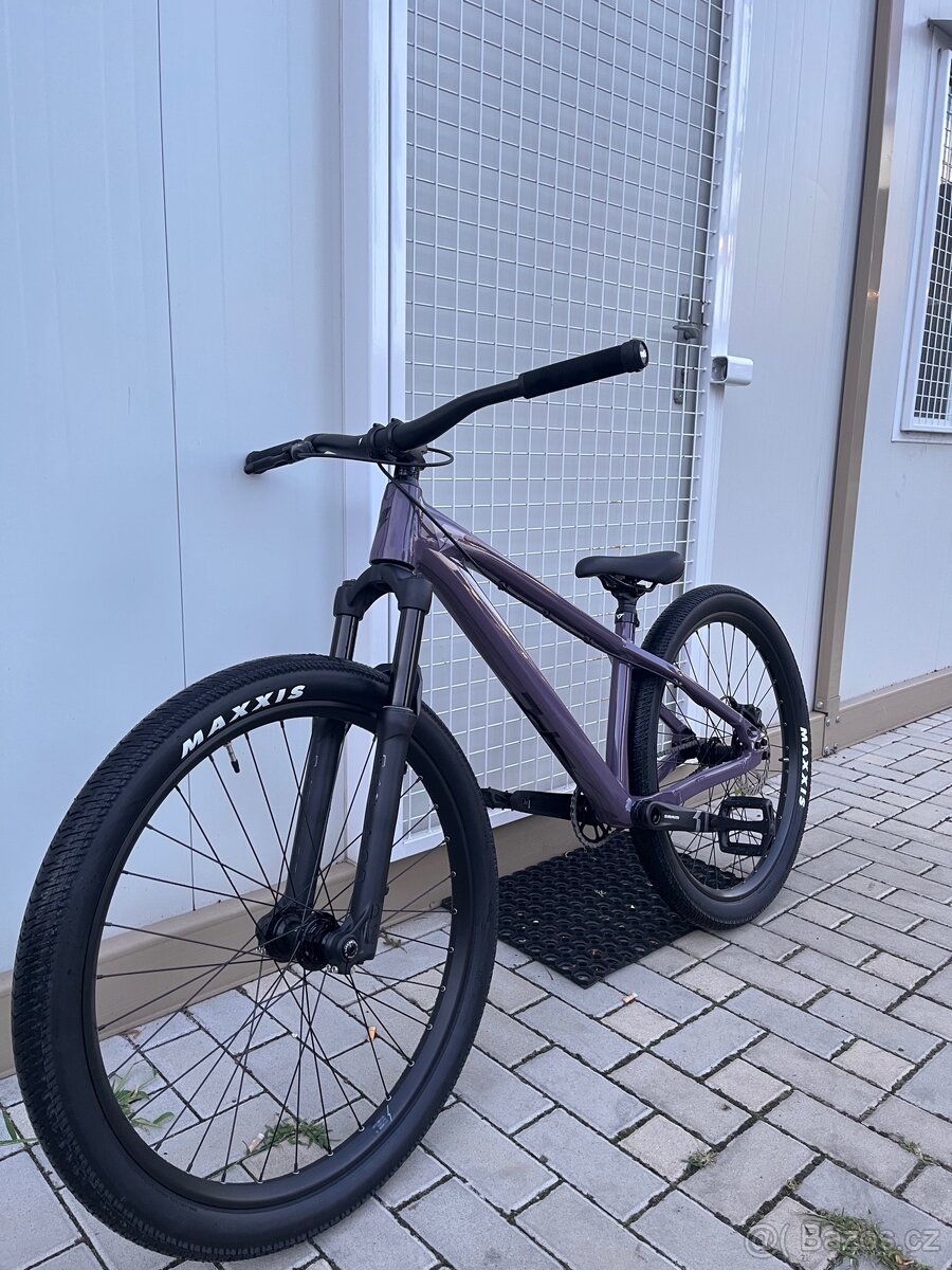 Dirt Kolo YT DIRTLOVE CORE 1 2024
