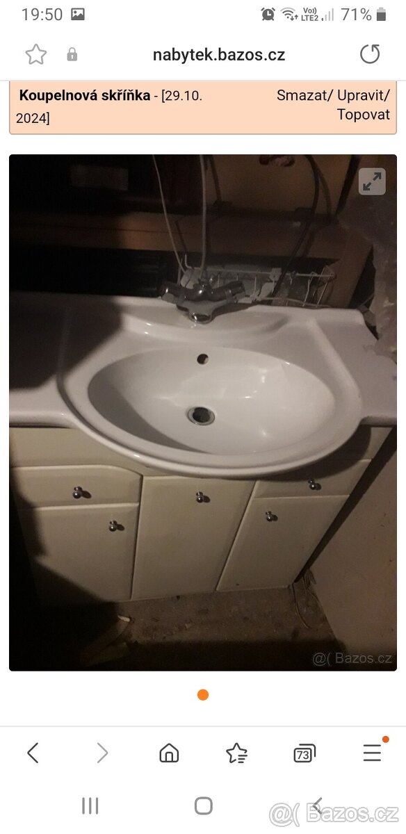Skříňka s umyvadlem