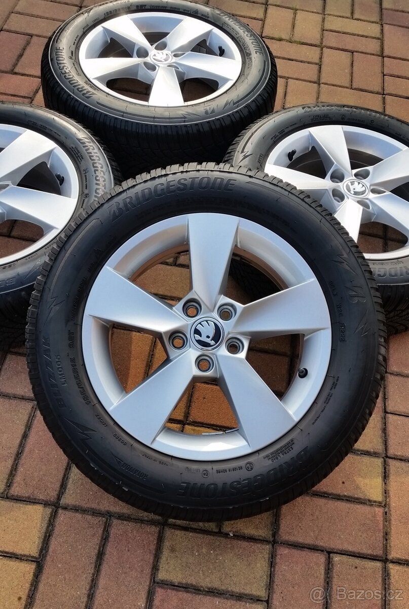 Zimní sada ŠKODA Fabia 4 5x100 R15 pneu 185/65/15 r.v.2024