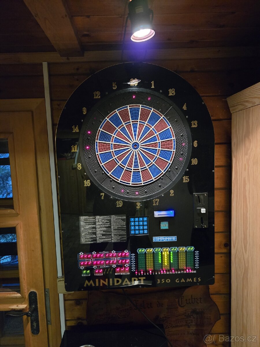 Šipkový automat s mincovníkem