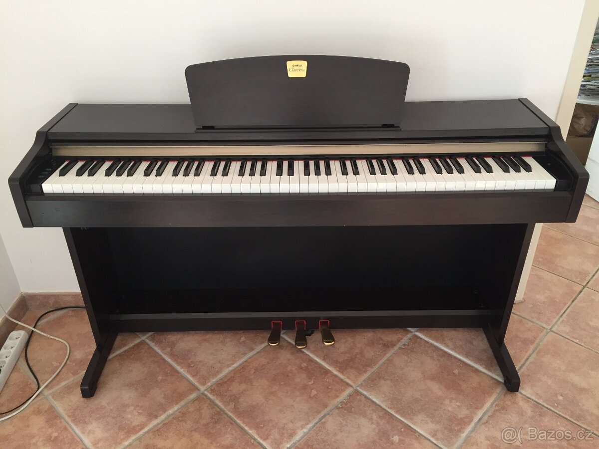 Clavinova YAMAHA CLP-115