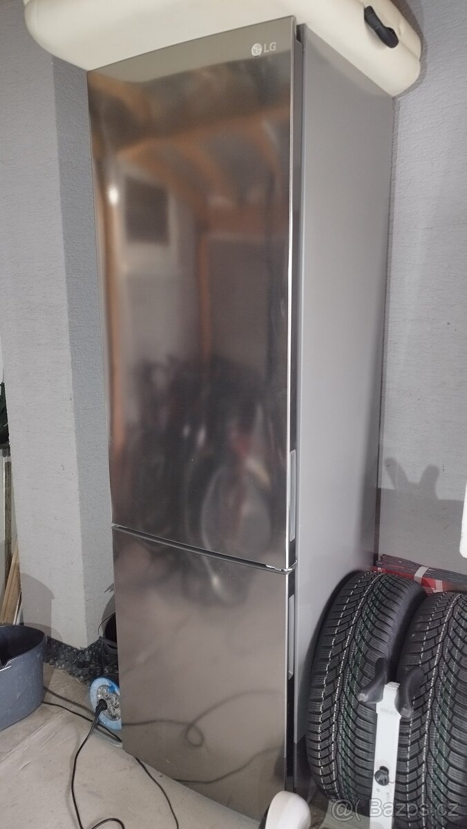 Lednice LG GBP62PZNBC