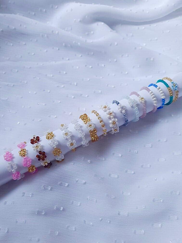 Krásné korálkové šperky, prstýnky, náramky-ruční výroba