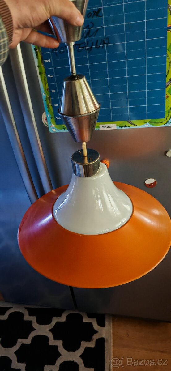 Stahovací lustr retro