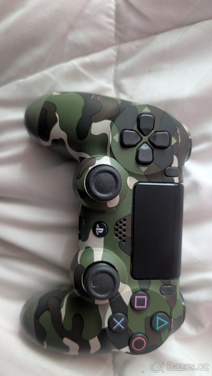 PS4 slim . 1TB+ 2x dualshock.Záruka 6m