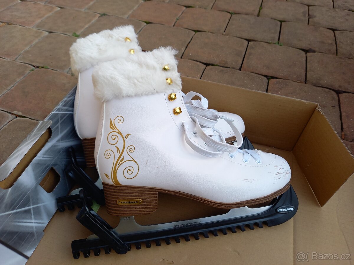 Damske ledni brusle 40