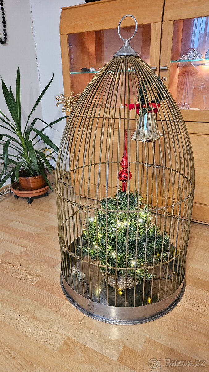 Klec pro větší ptáky