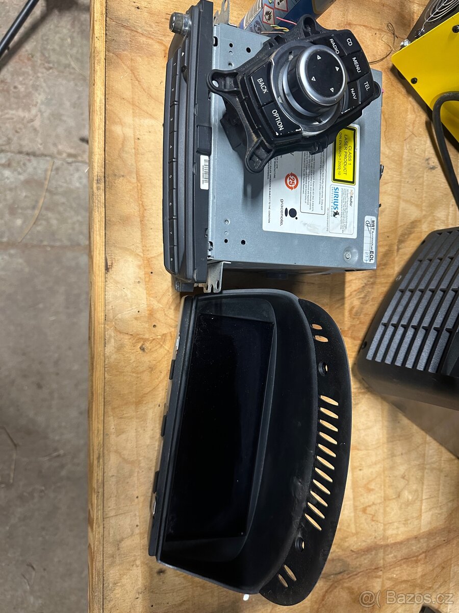 BMW cic systém display jednotka a idrive