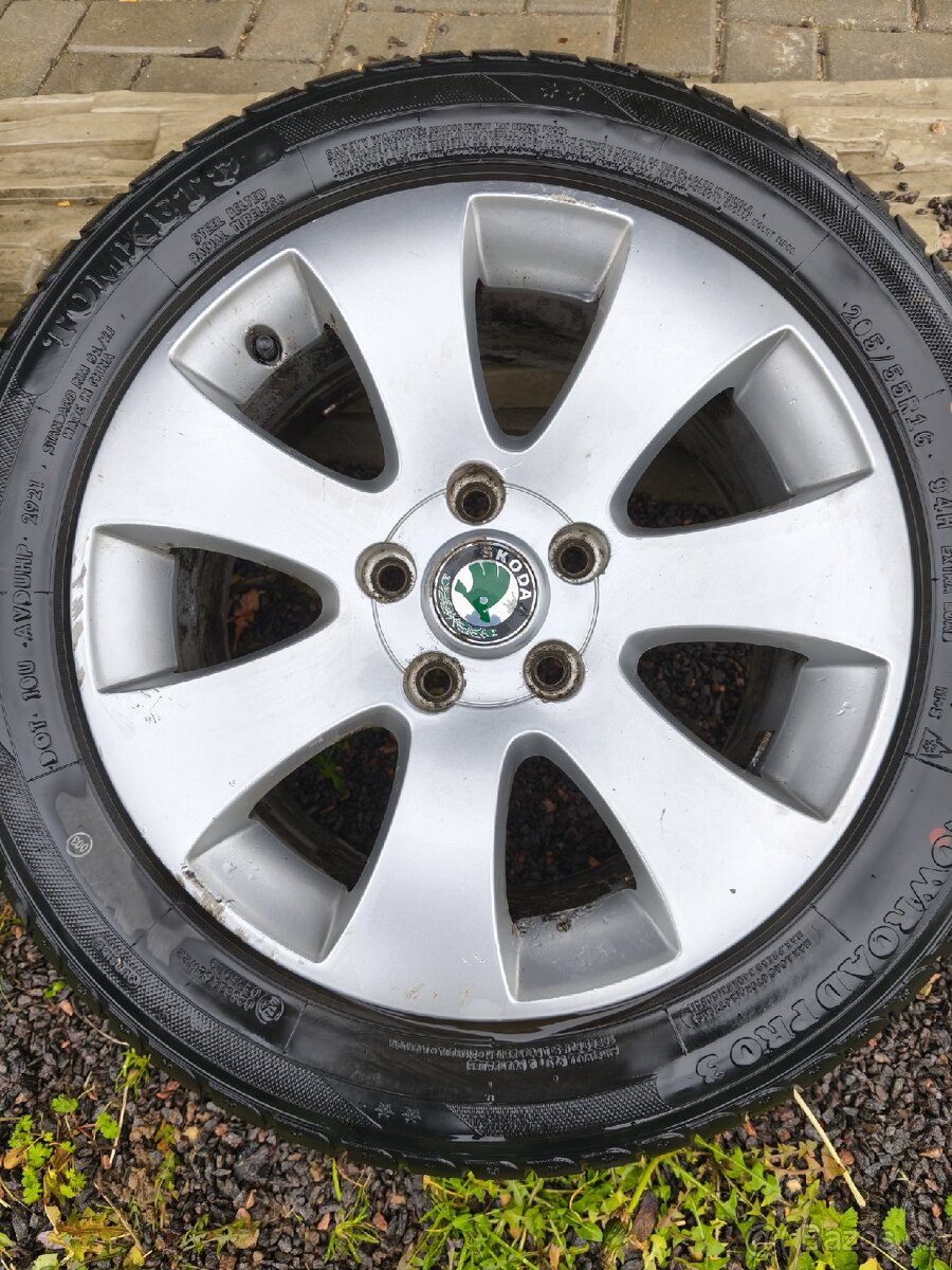 Zimní pneumatiky 205/55 R 16