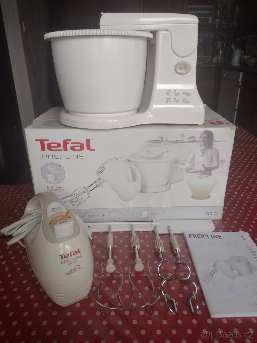 Šlehač s otočnou mísou