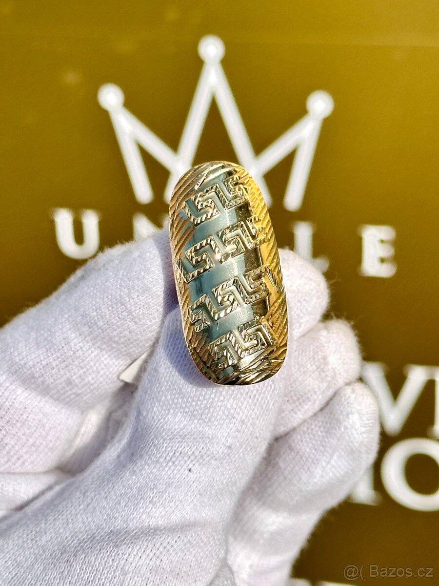 Zlatý prsten 3,80g