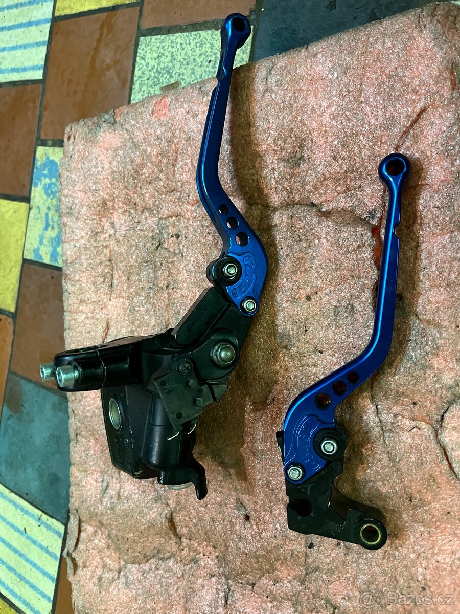 Přední brzdová pumpa pro HONDA CBR600RR 05-06