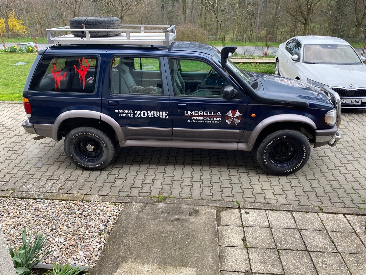 Prodám Ford Explorer 4,0 6V 152kw 4x4