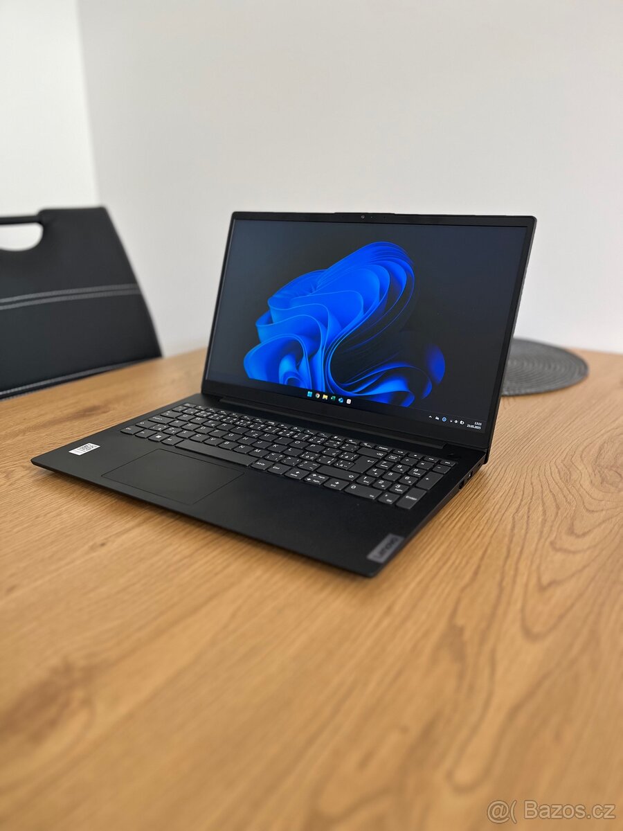 Prodej Notebooku Lenovo, 16GB RAM Business Black