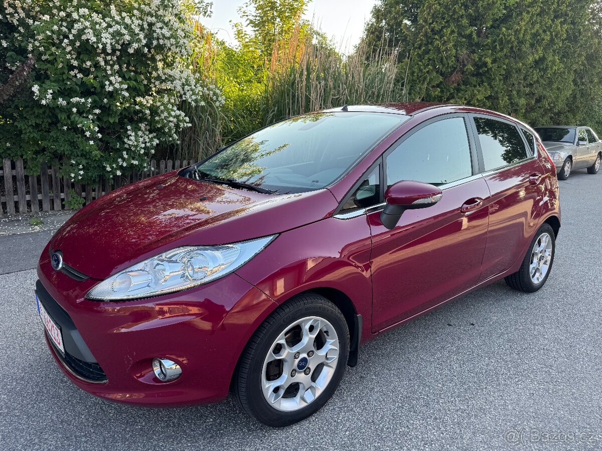 Ford Fiesta 1.4i Titanium, 71 KW, 1-majitel