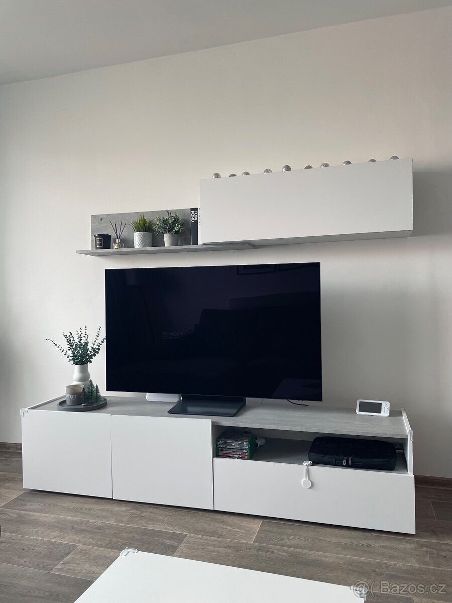Obýváková stěna / TV stolek s policí