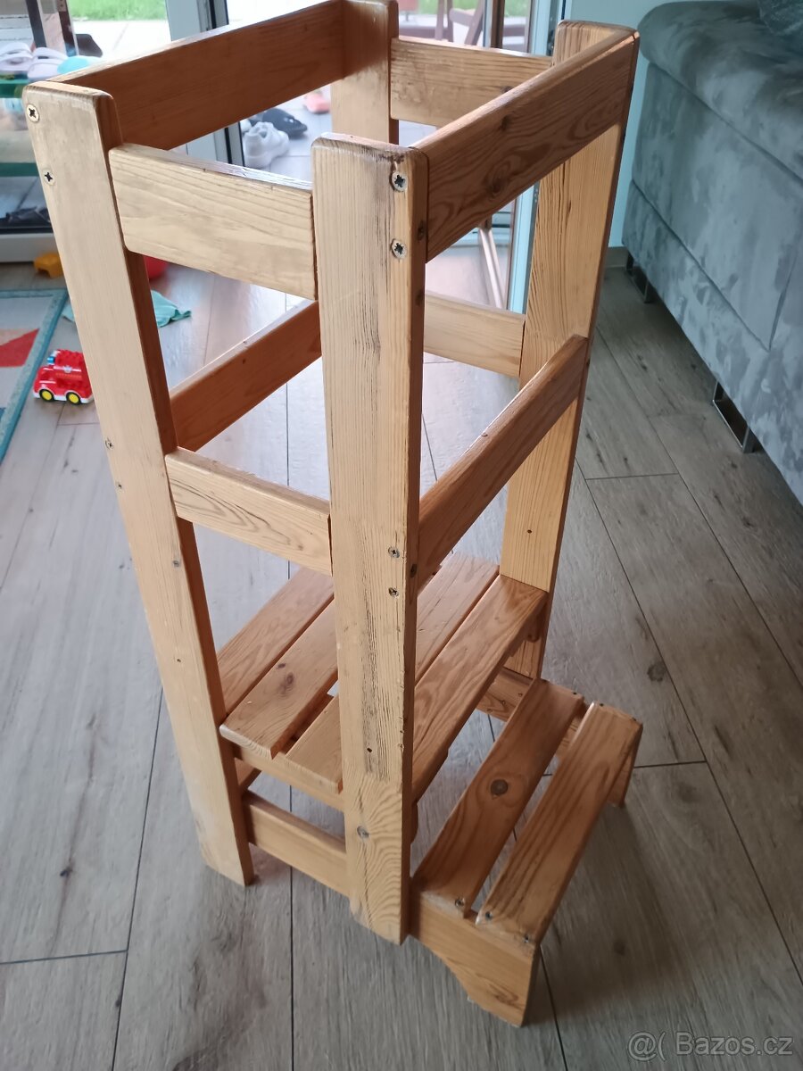 Učící věž z masivu