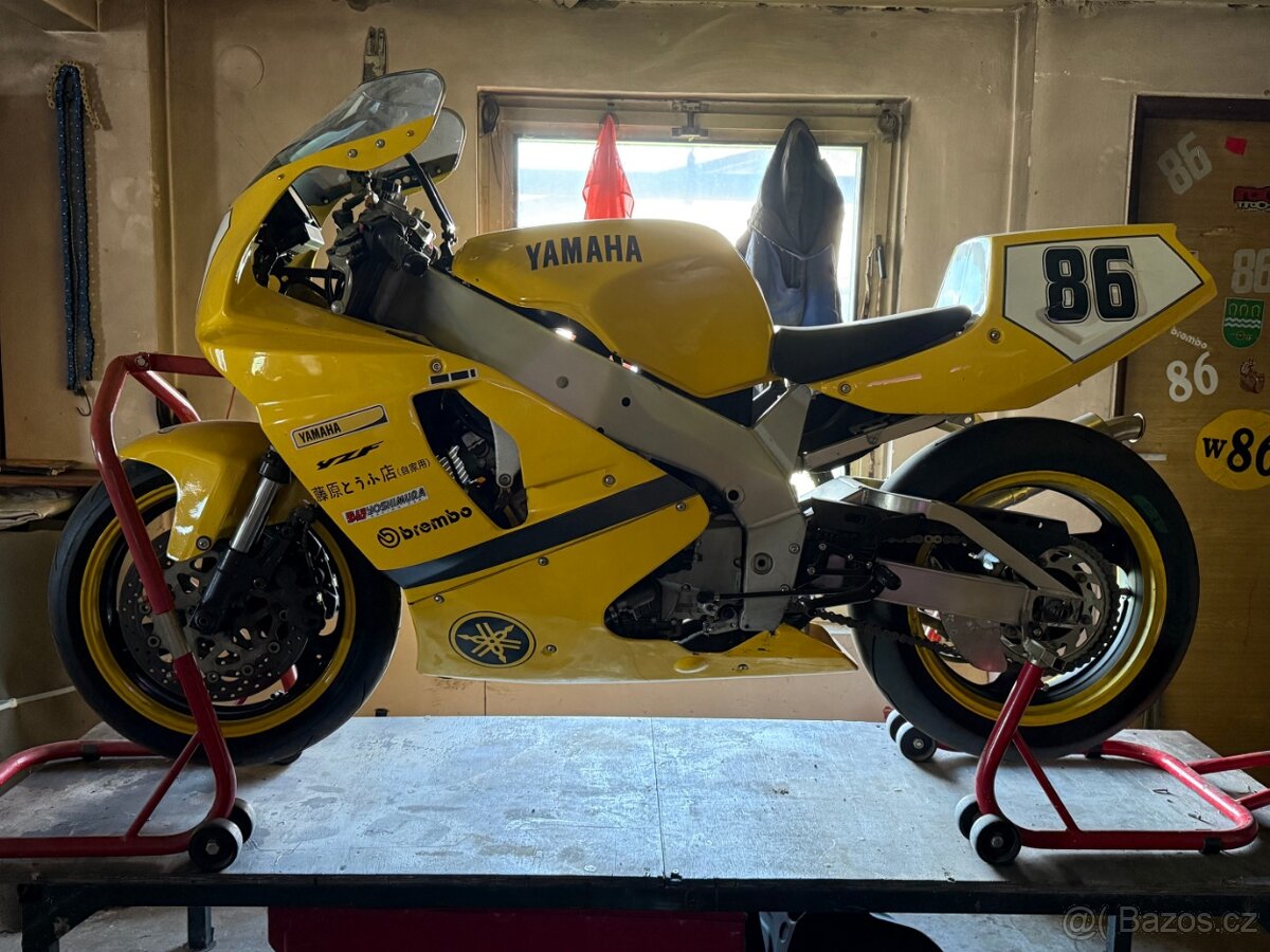 Yamaha Yzf 750