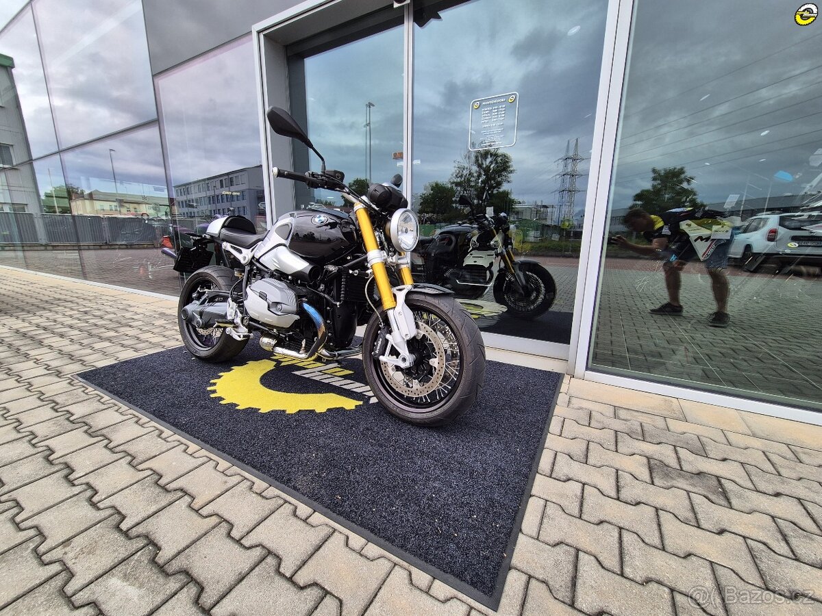 BMW R nineT