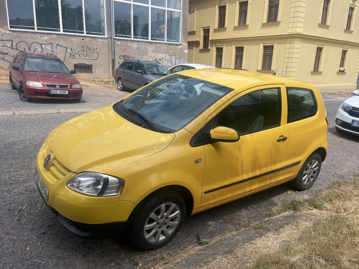 VW Fox 1.4 TDI. Rok 2009. 2 majitel. el.okna,…