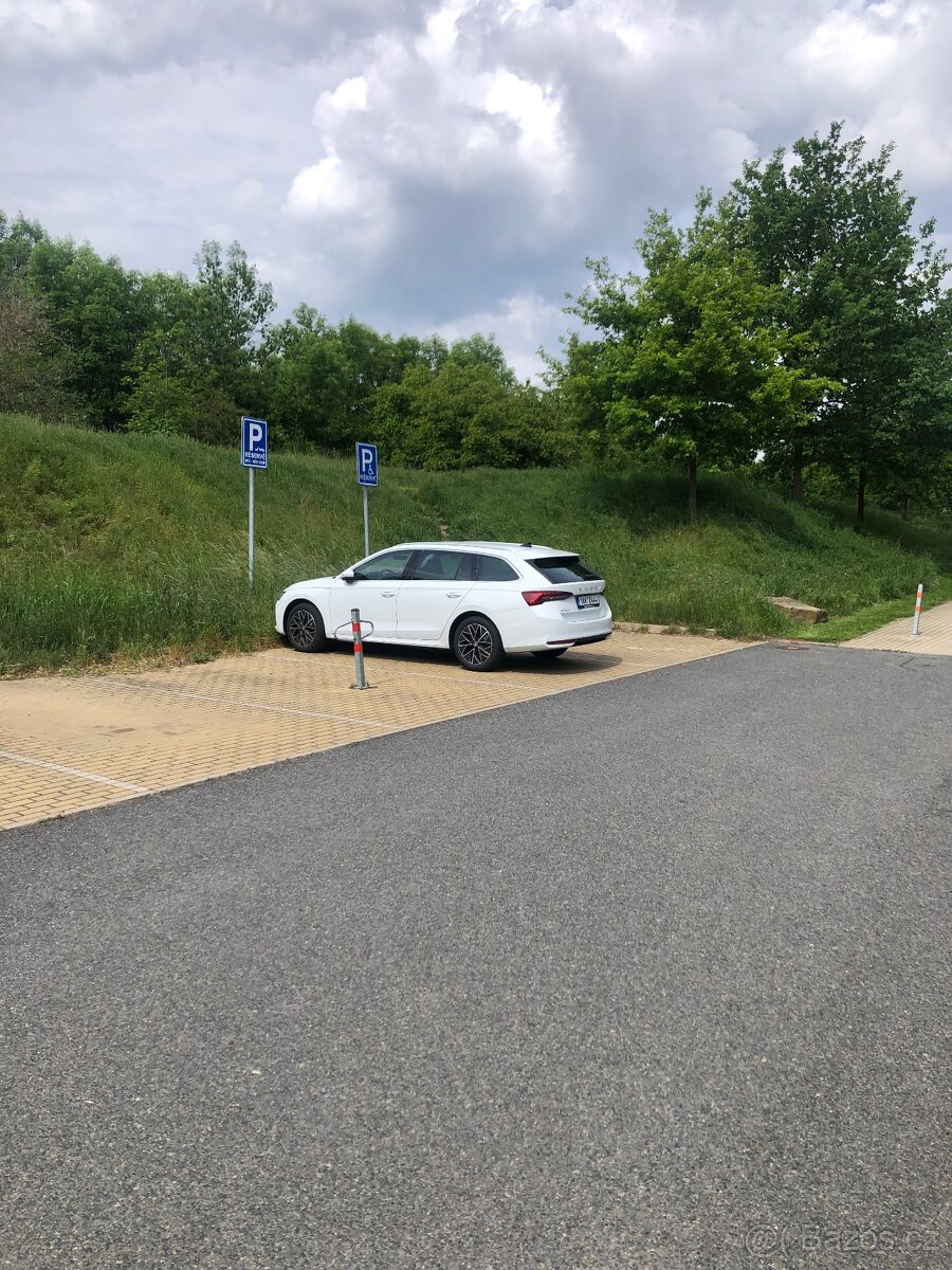 Pronajmu venkovní parkovací místo ulice Nad Smetankou