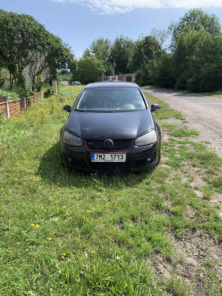 Golf 5 1.9TDI 77Kw na náhradní díly /k opravě