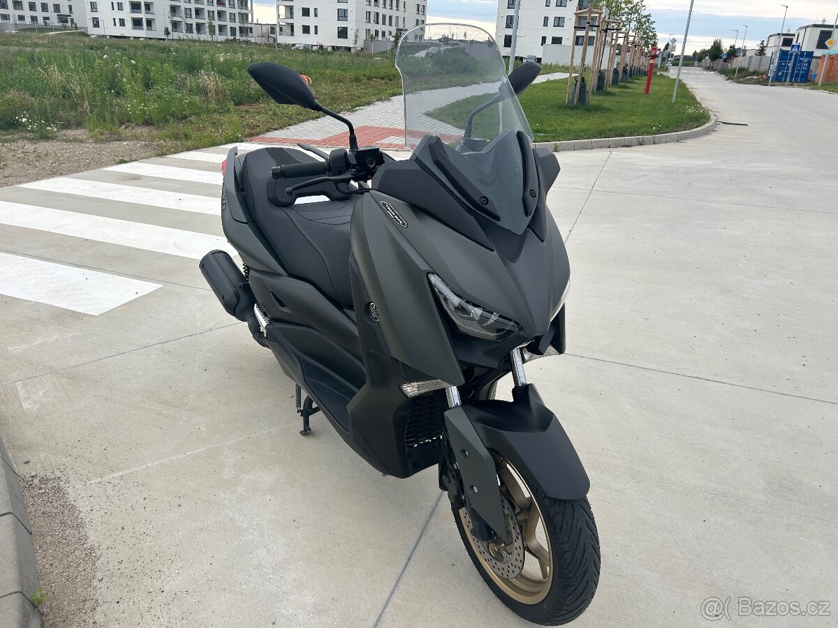 Predám Yamaha X-Max 125 TECH MAX